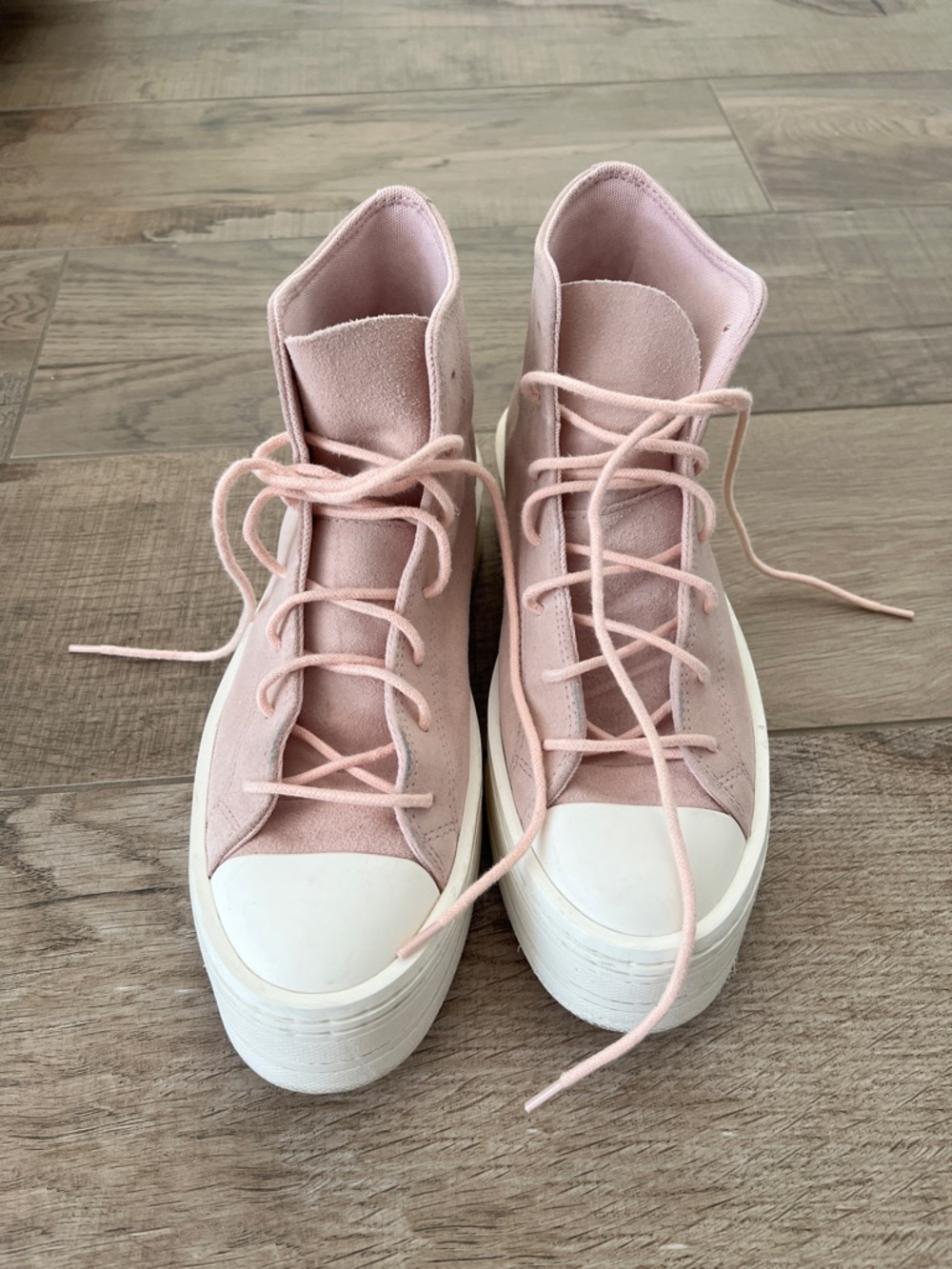 Converse Chuck Taylor All Star High Top Women’s Platform Suede Pink size 10 EUC
